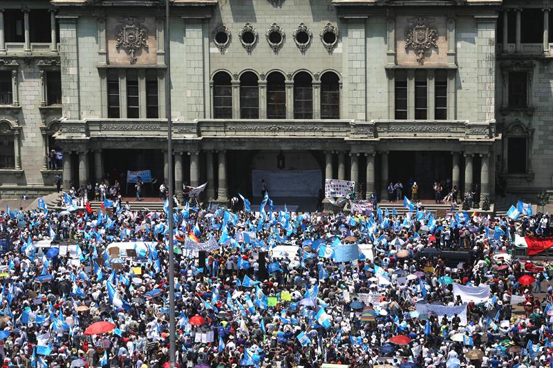  Civiele sectoren zullen met protest het ontslag van de president van Guatemala vragen