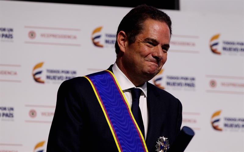  Vargas Lleras zegt dat Colombia 5% per jaar kan groeien als het het voorzitterschap wint