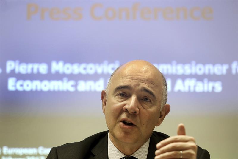  Moscovici vraagt â€‹â€‹de Raad om "op te treden tegen het gaspedaal" tegen belastingontduiking