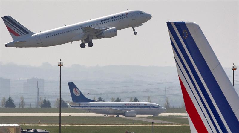  Frankrijk verzoekt ArgentiniÃ« om de arrestatie van de bemanning van Air France te verduidelijken