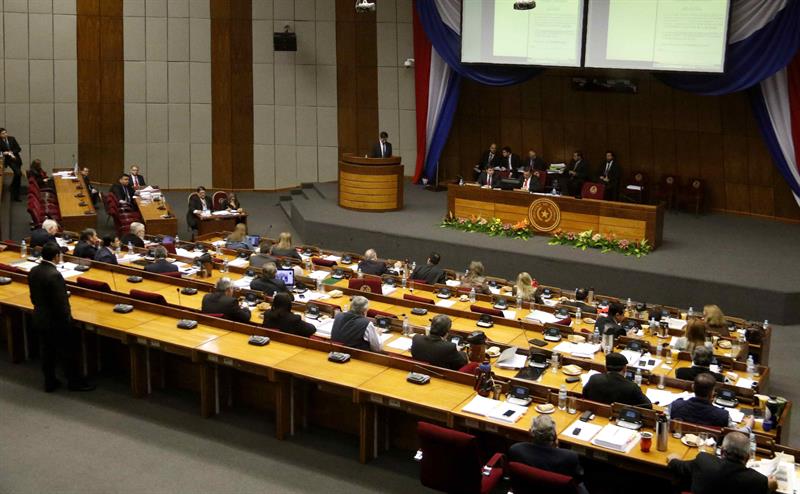  De Paraguayaanse senaat past het budget aan en keert terug naar de afgevaardigden voor de definitieve sanctie